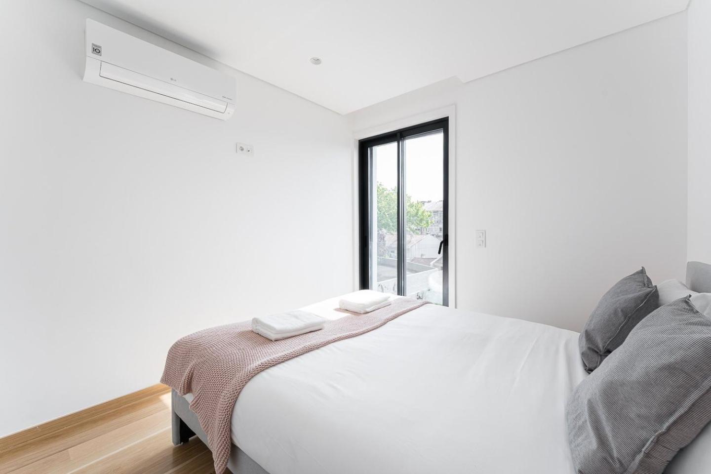 Guestready - Poet'S Modern Retreat Apartment Porto Ngoại thất bức ảnh
